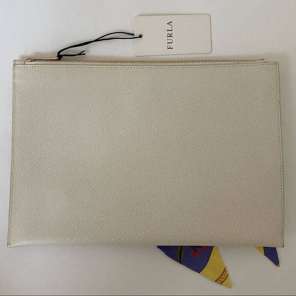 Furla Babylon Envelope Clutch - Picture 3 of 11